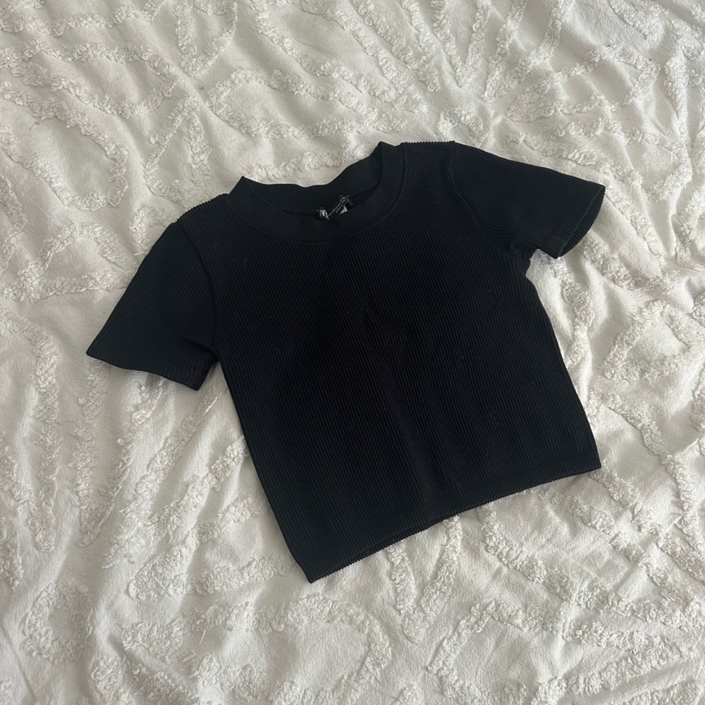 Zara Black Fitted Short Sleeve T-Shirt with Peter Pan Collar